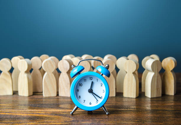 Clocks representing auto lockout policy