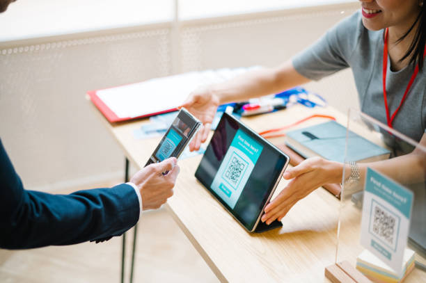 Supporting new hire onboarding and initial engagement