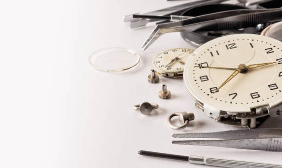 Reporting and analytics features for time tracking software