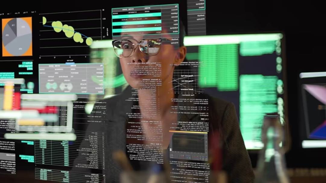 Real-time dashboard simplifying workforce monitoring with live employee data