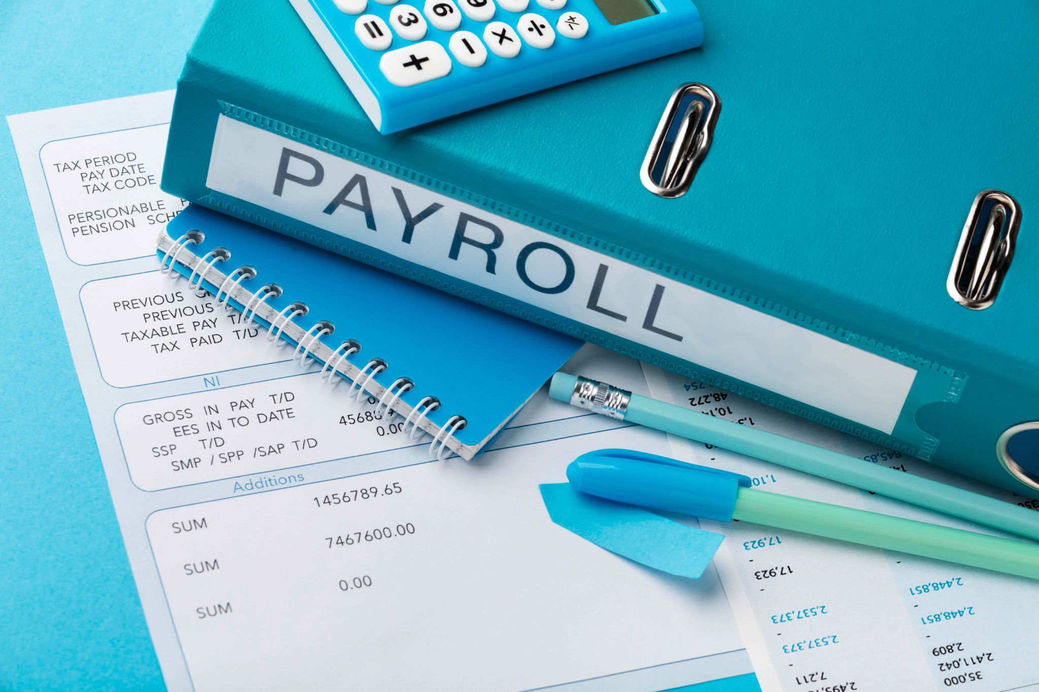 Payroll automation software with payroll documents and calculator
